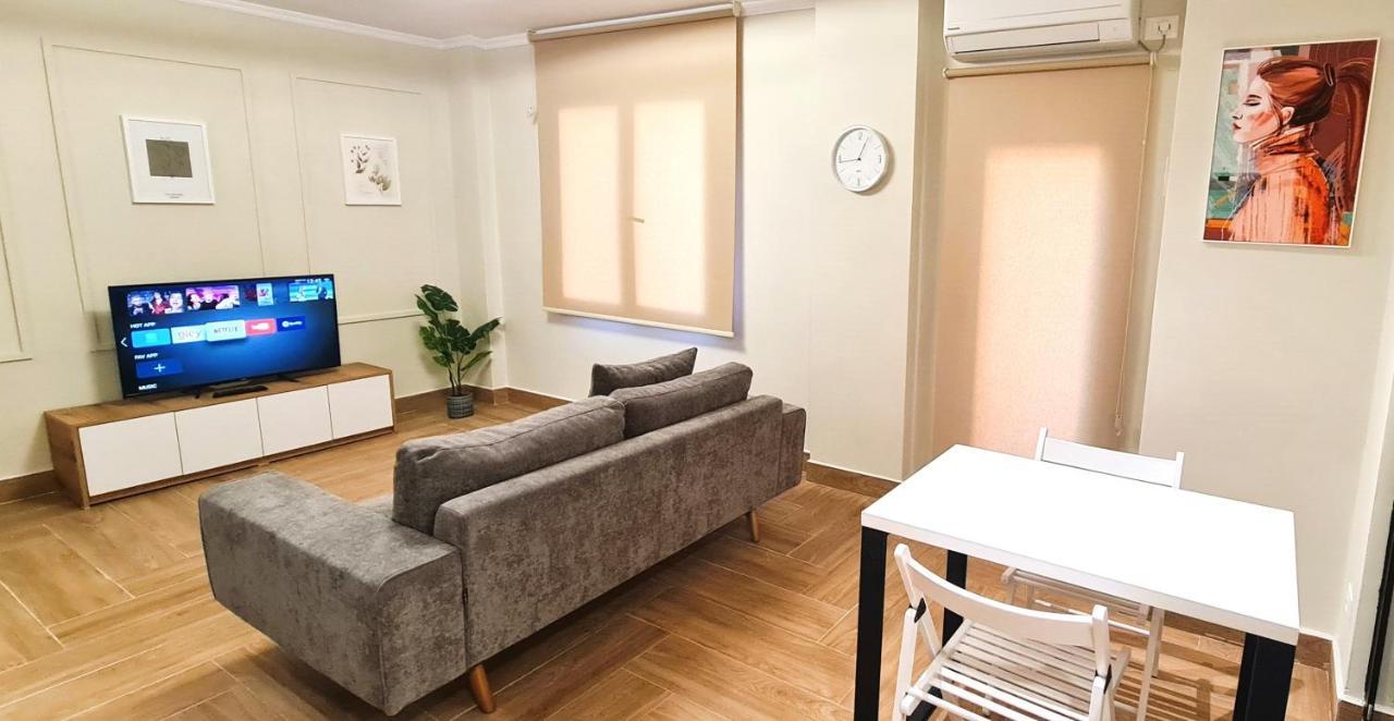 2V1 - Center Apartment 4 Tirana Exteriör bild